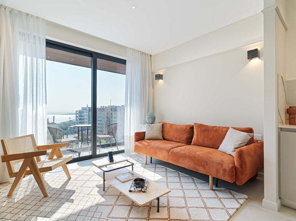Suite with balcony