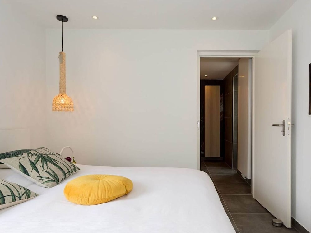 House photo 2
