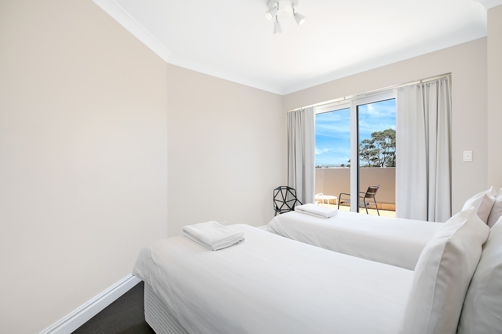 Deluxe Penthouse Two Bedroom Apartment