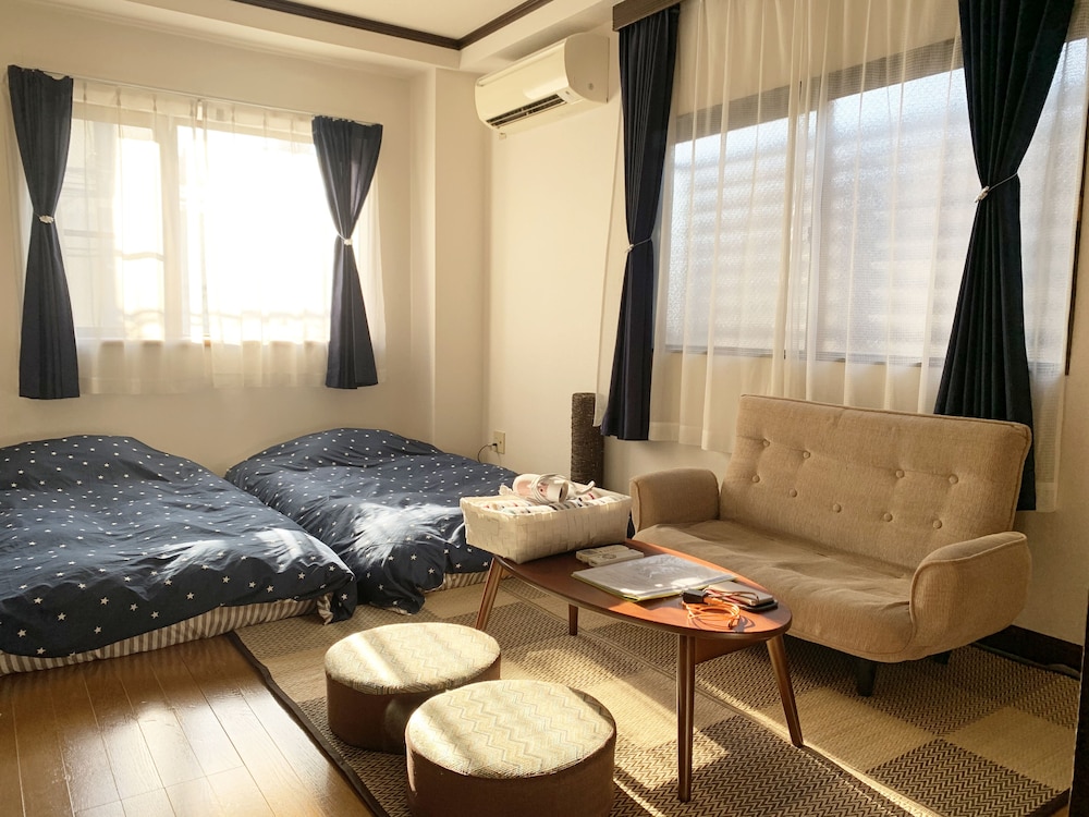 Apartment 201 photo 1