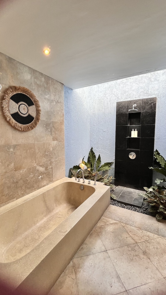 3 Bedroom Private Pool Villa Tomok - Photo 27