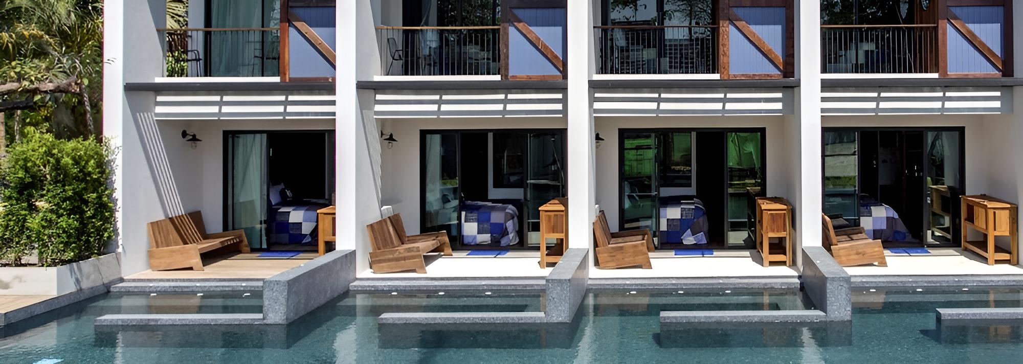 Deck Room
