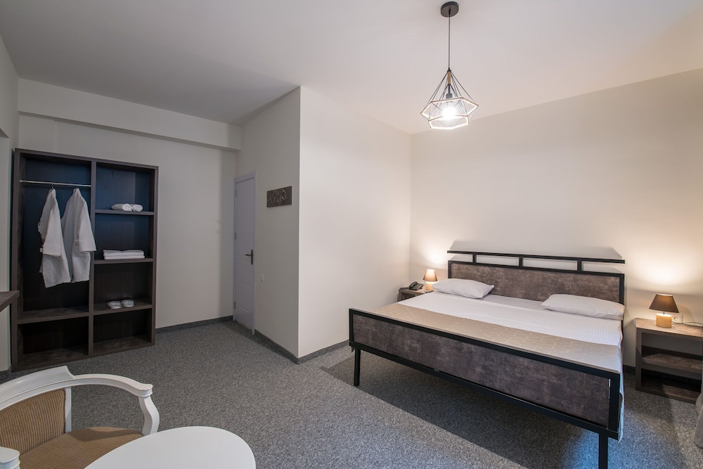 Superior Double Room, 1 King Bed photo 2