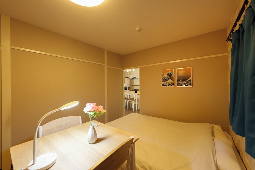 203 photo 1