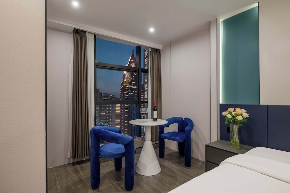 Family Suite, City View