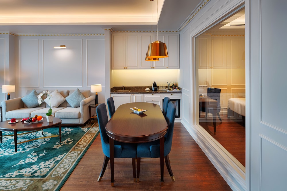 Grand Suite, Golf View - Photo 2