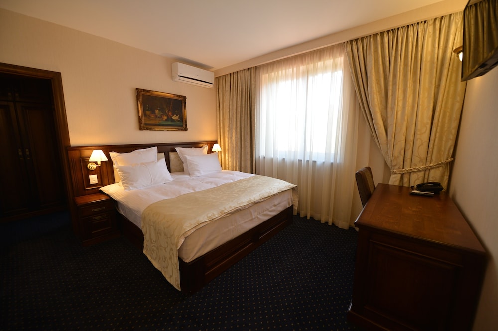 Deluxe Double Room photo 3