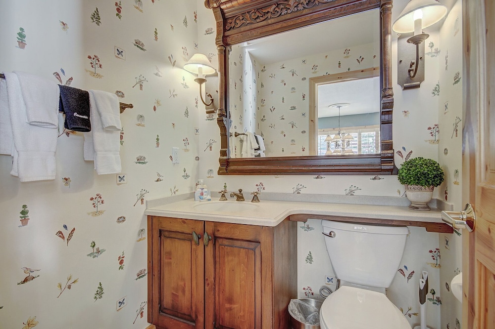 Premium Townhome photo 3