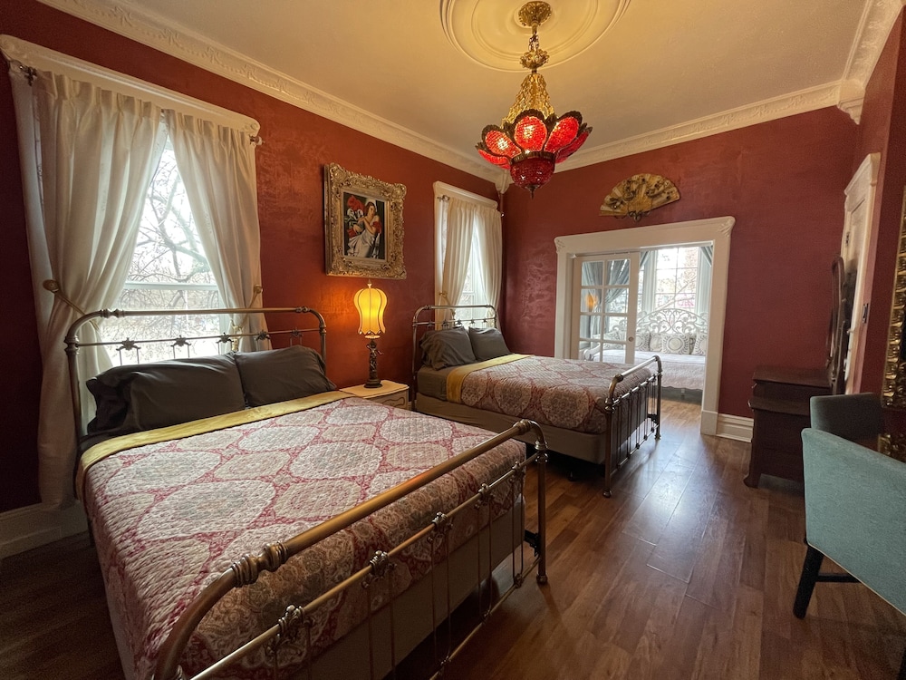 Alexandrina Suite 2