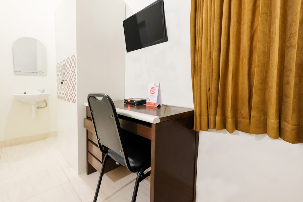 Standard Twin Room - Photo 6