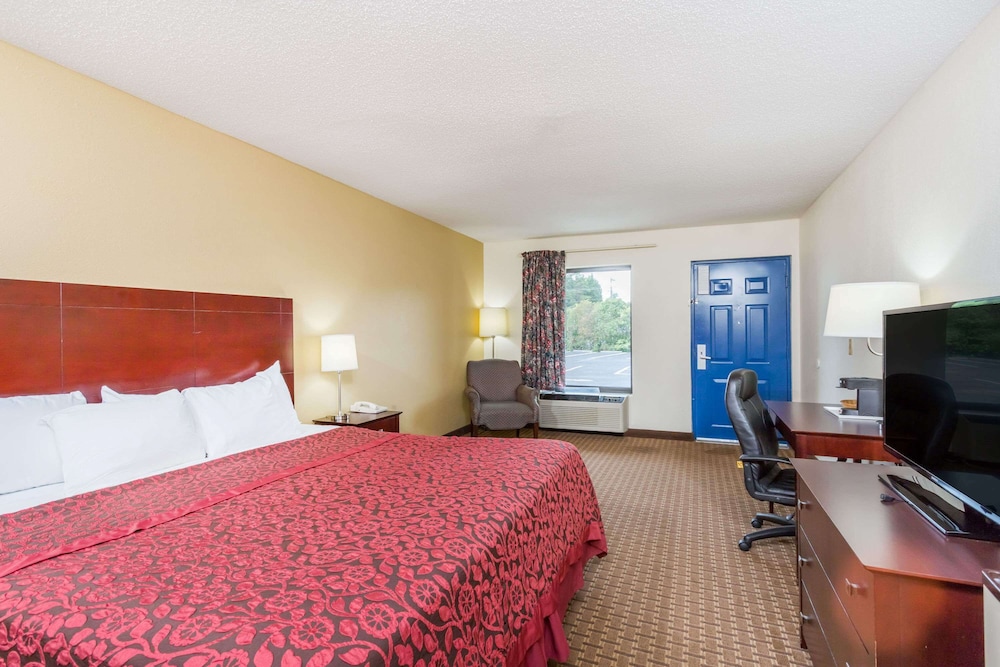 Room, 1 King Bed, Accessible - Photo 1