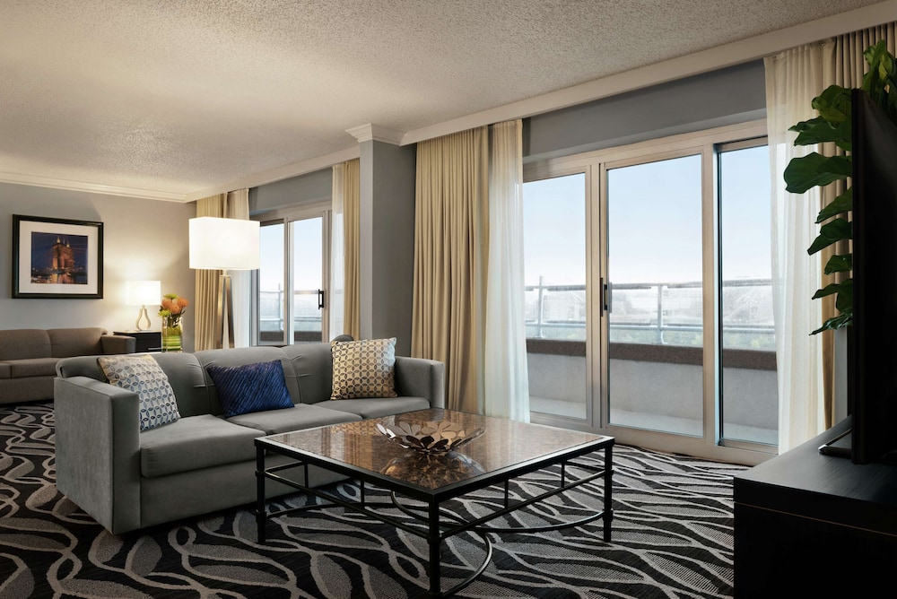 Presidential Suite, 1 King Bed, Non Smoking photo 1