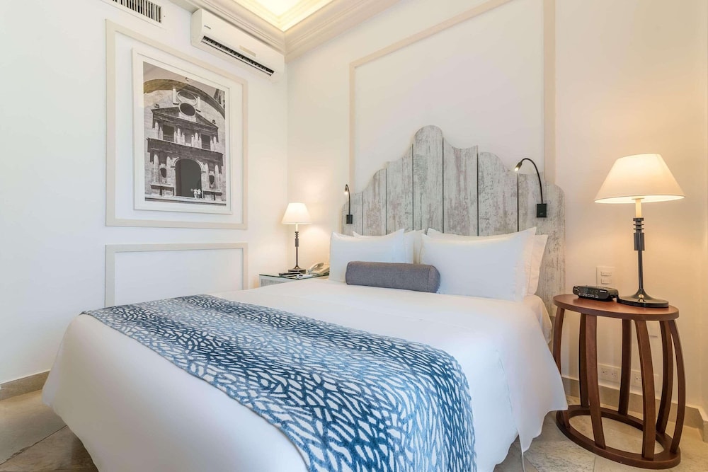 Room, 1 Queen Bed, Non Smoking - Photo 4