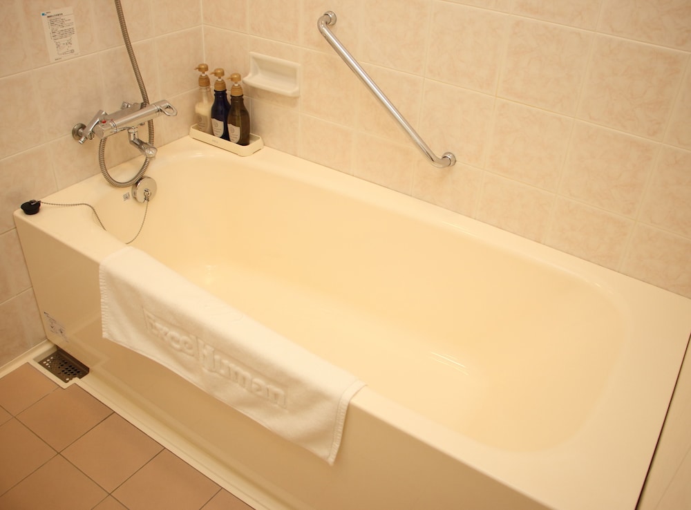 Excel Twin Room, City View, Deodrized photo 3