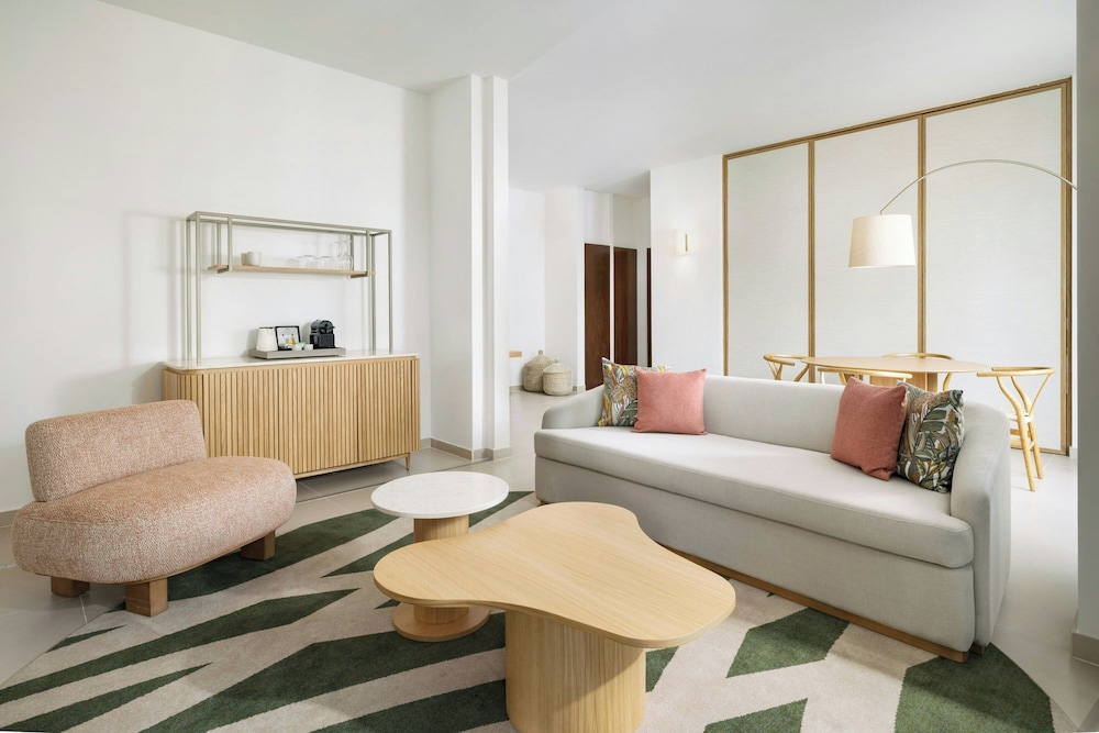 Junior Suite, 1 King Bed with Sofa bed, Balcony, Resort View - Photo 5