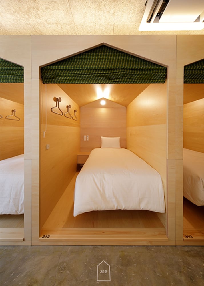 Comfort Single Room, Women only