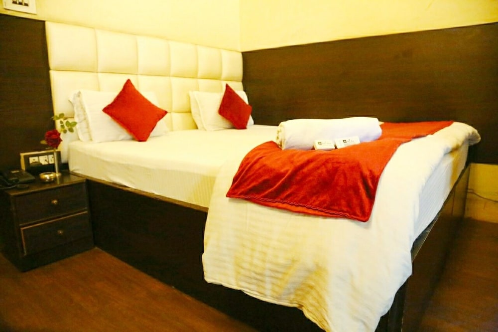 Executive Room - Photo 1