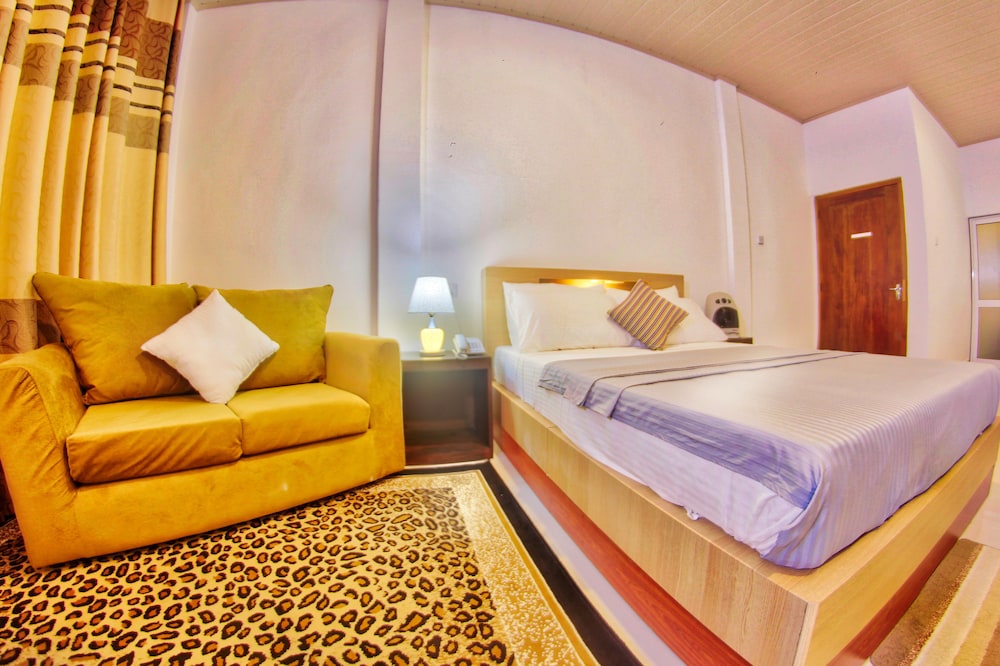Superior Triple Room photo 3