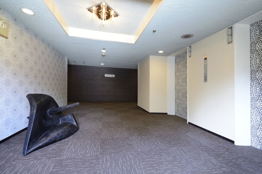 [Comfort Floor Seiryu no Mori] Western-Style Twin Room (Night View Side), Non Smoking photo 3