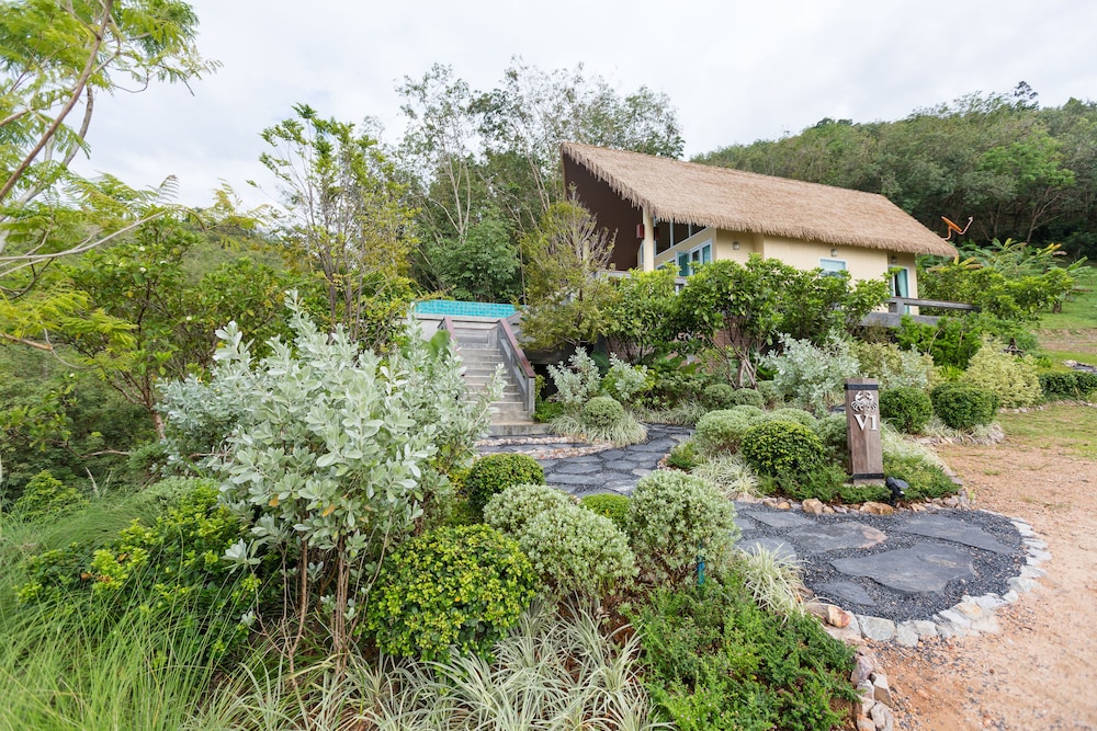 Hilltop Pool Villa 1 - Photo 9