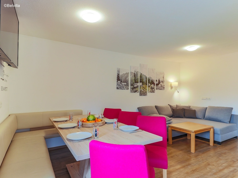 Panoramic Apartment, Multiple Beds, Mountain View, Mountainside photo 2