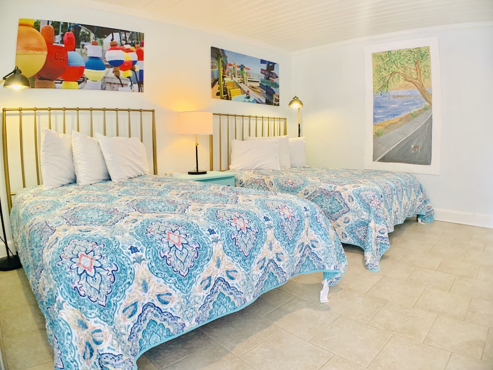 Room 8 photo 1