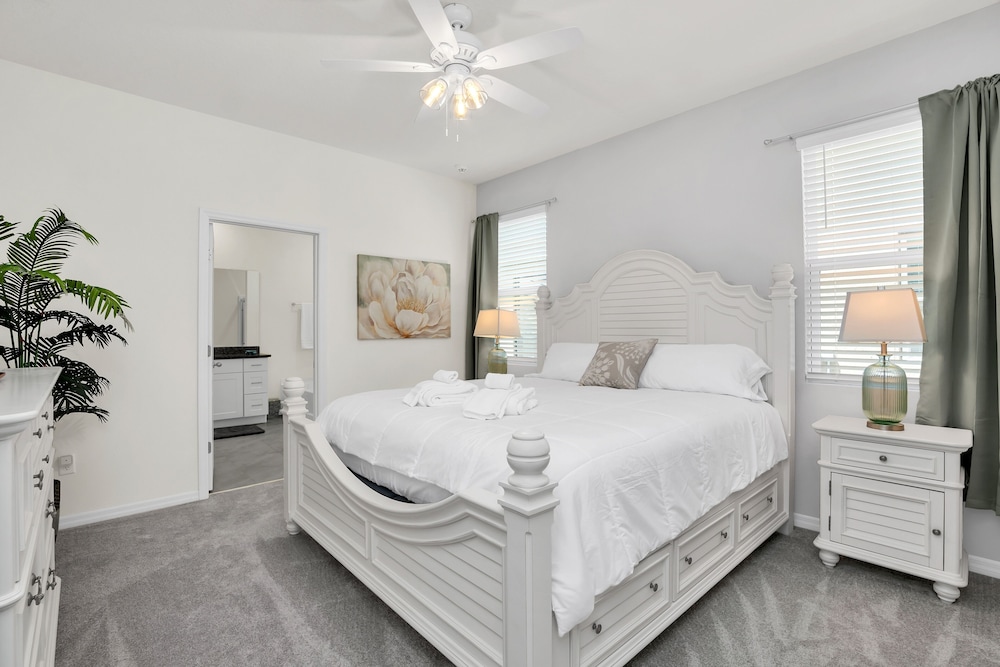 House, 6 Bedrooms