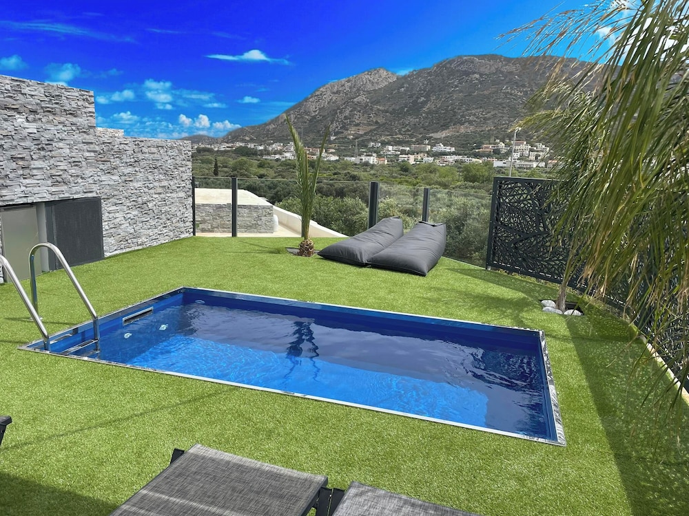 Deluxe Apartment, 1 Bedroom, Balcony, Sea View thumbnail 6