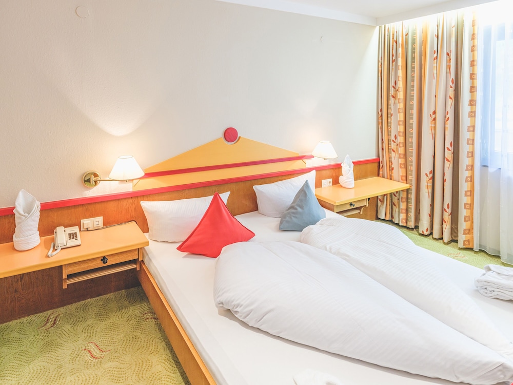 Basic Double Room photo 2