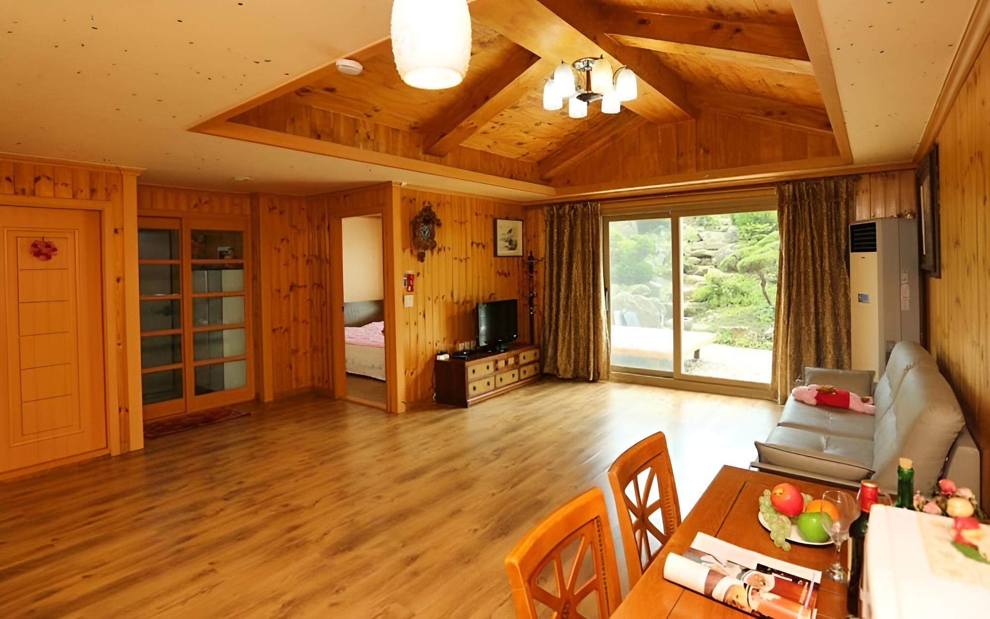 Room (Nut pine) - Photo 20