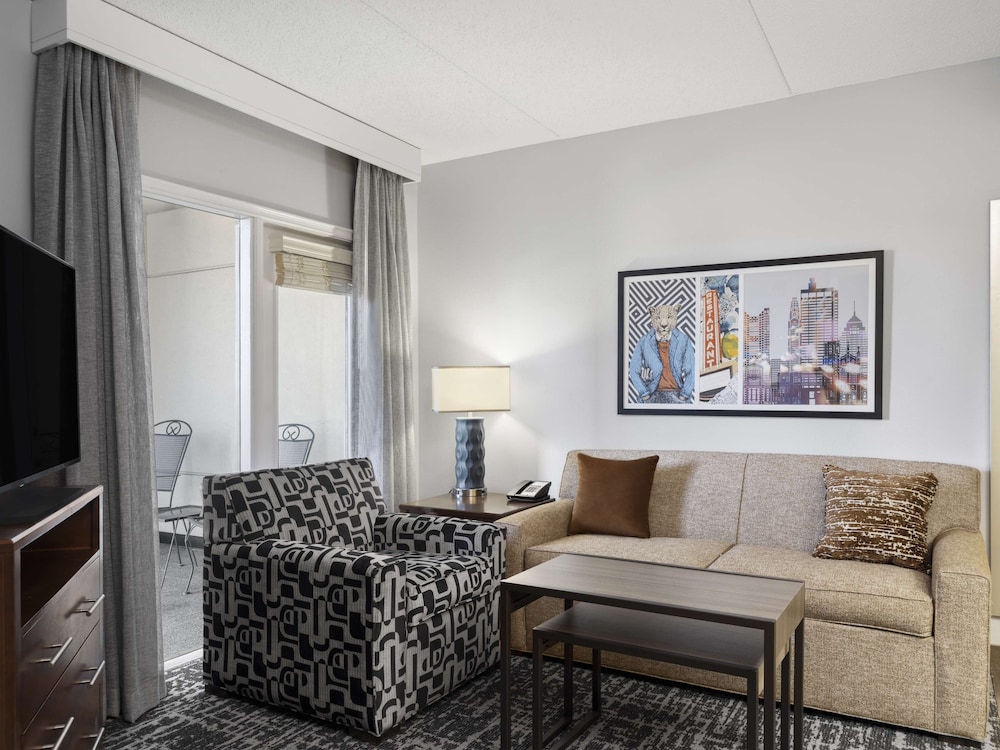 Suite, 1 King Bed, Fireplace (Balcony)
