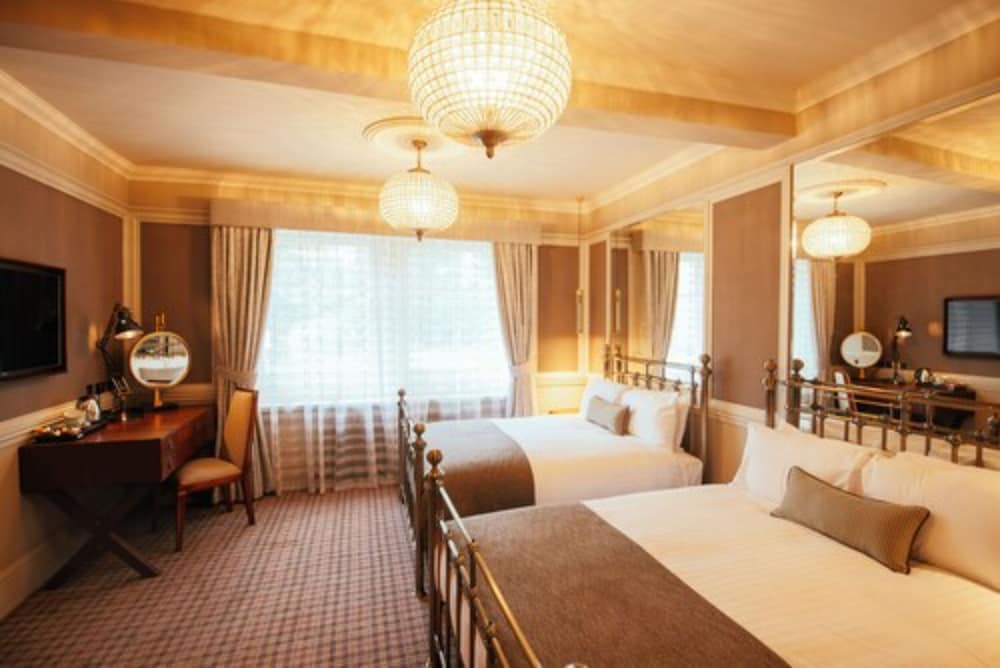 Luxury Suite photo 3