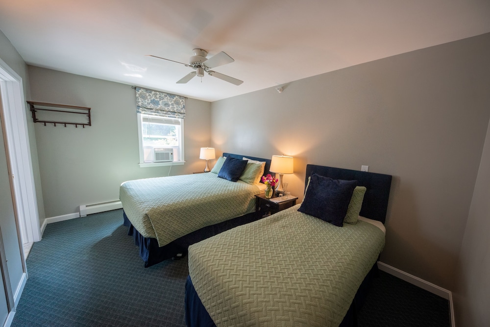 Room, Multiple Beds photo 1