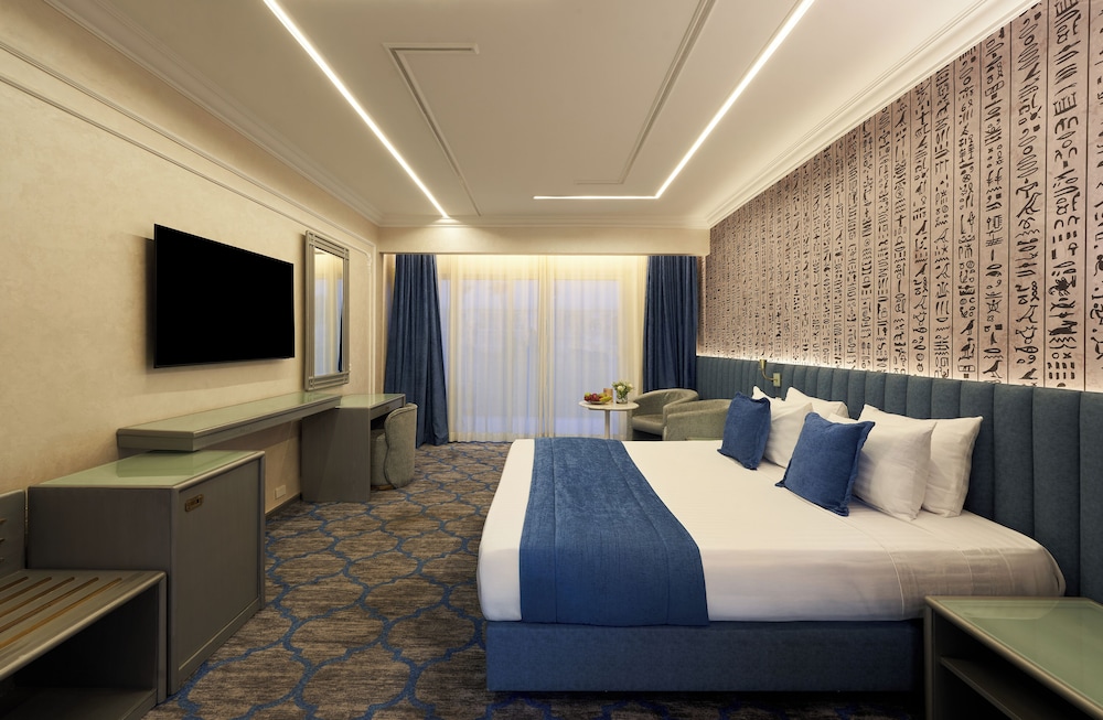 Deluxe Double Room-Anubis