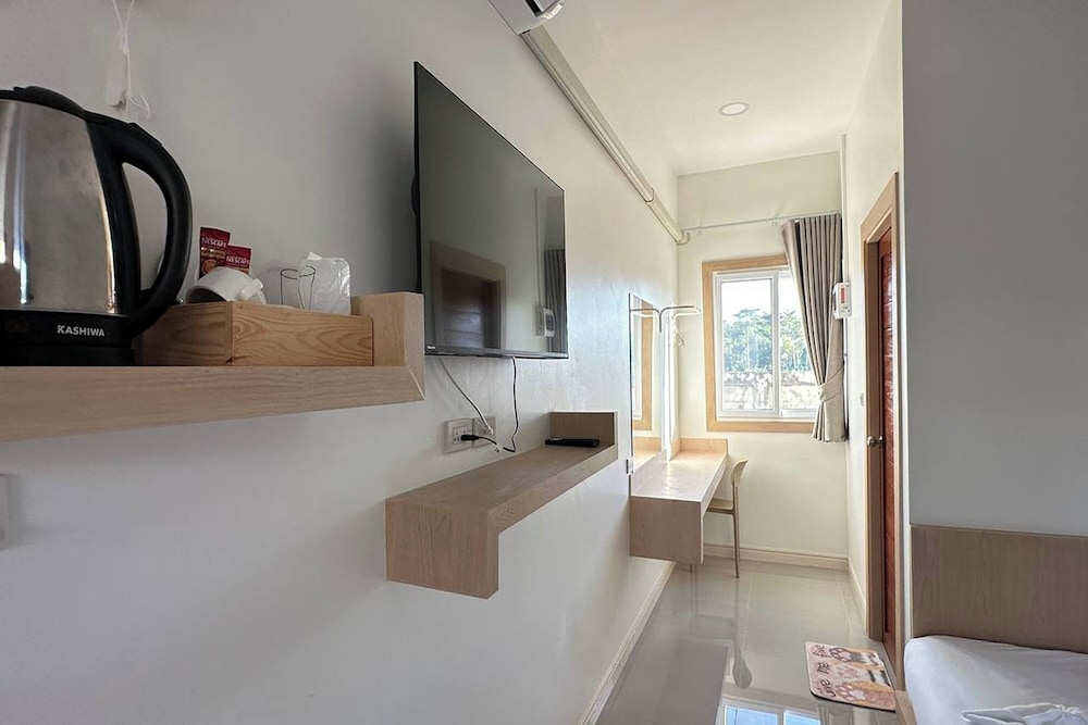 Twin Room - Photo 7