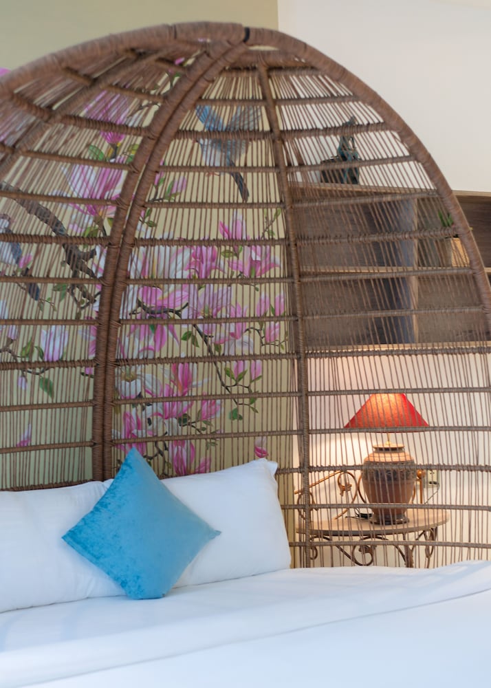 Honeymoon Room - Photo 3