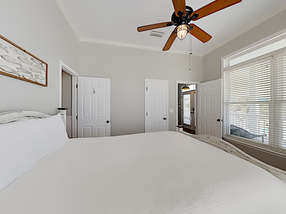 House, Multiple Beds, Balcony, Ocean View