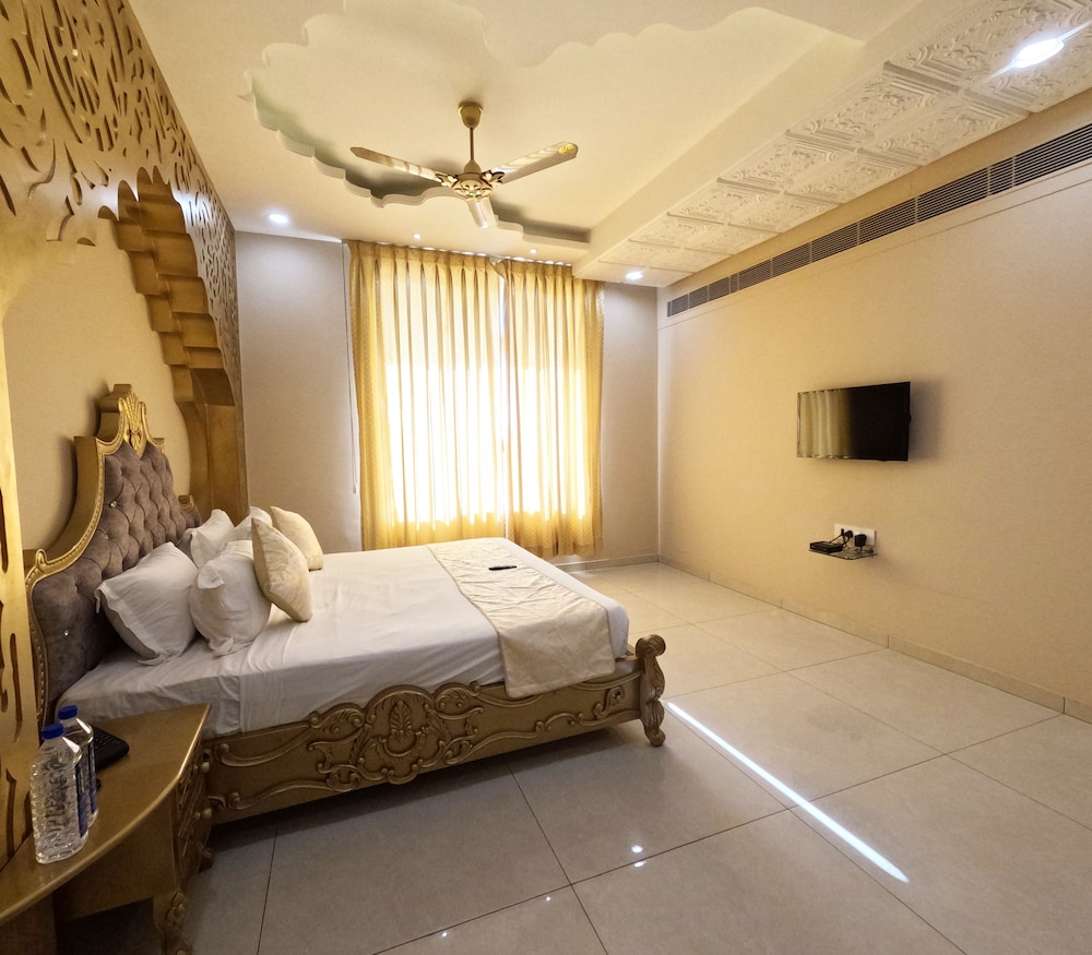 Royal Suite - Photo 5