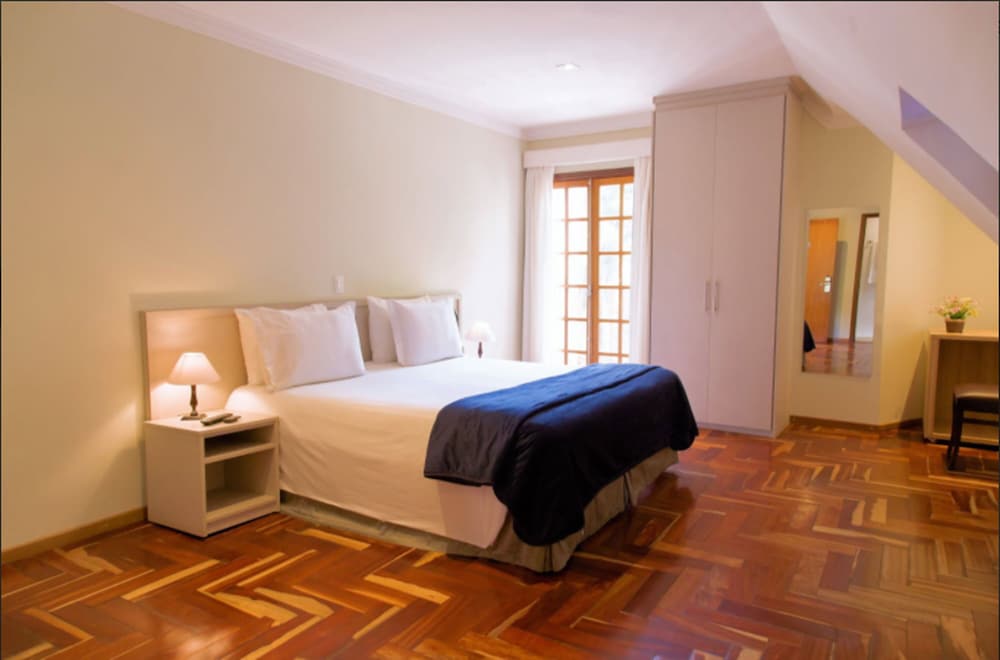 Superior Twin Room, Balcony photo 3