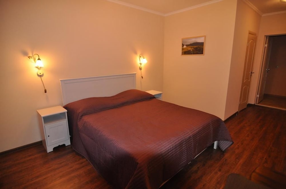 Economy Double Room photo 2
