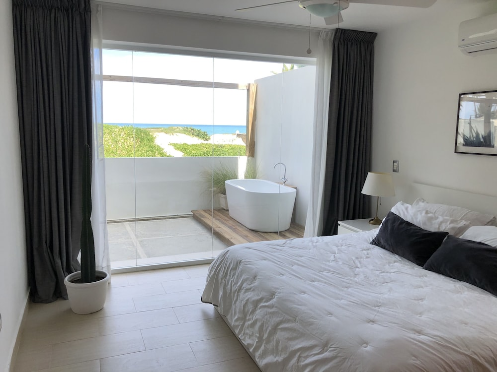 Grand Apartment, 2 Bedrooms, Ocean View