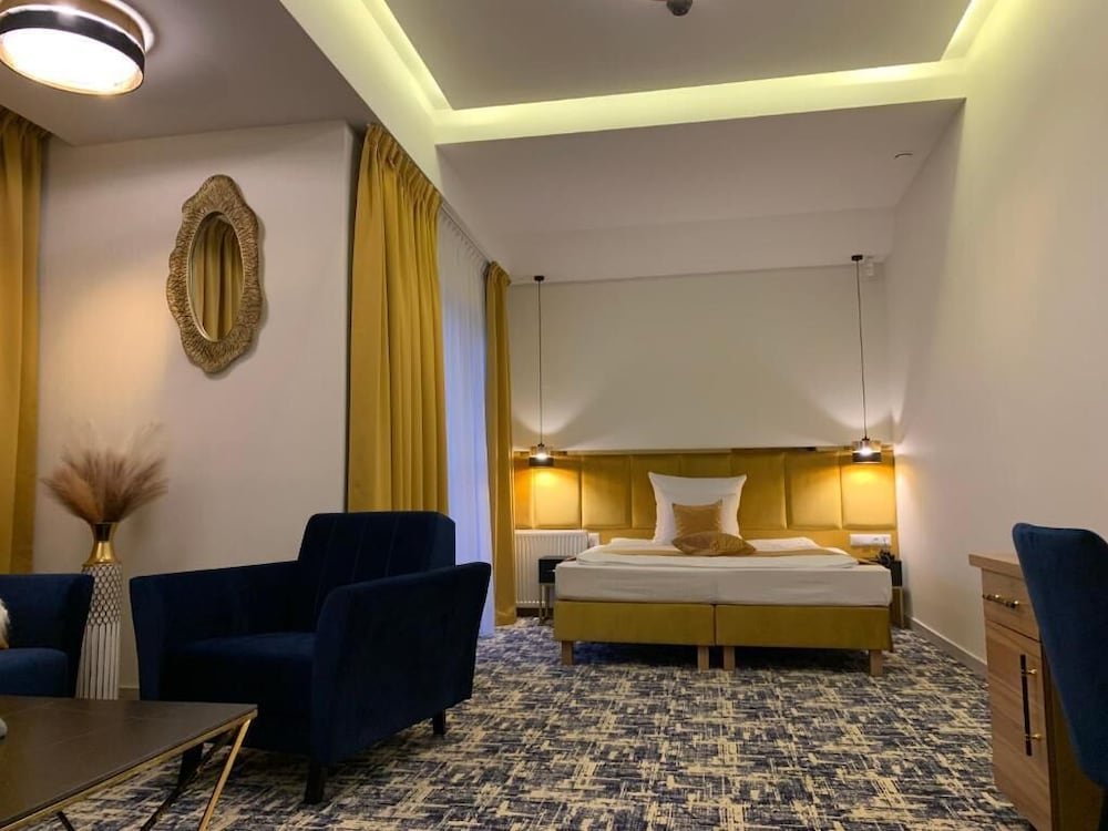 Presidential Room, City View