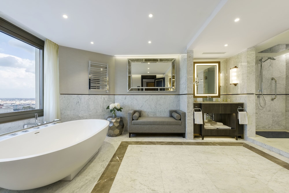 Presidential Suite, 1 King Bed, Non Smoking thumbnail 6
