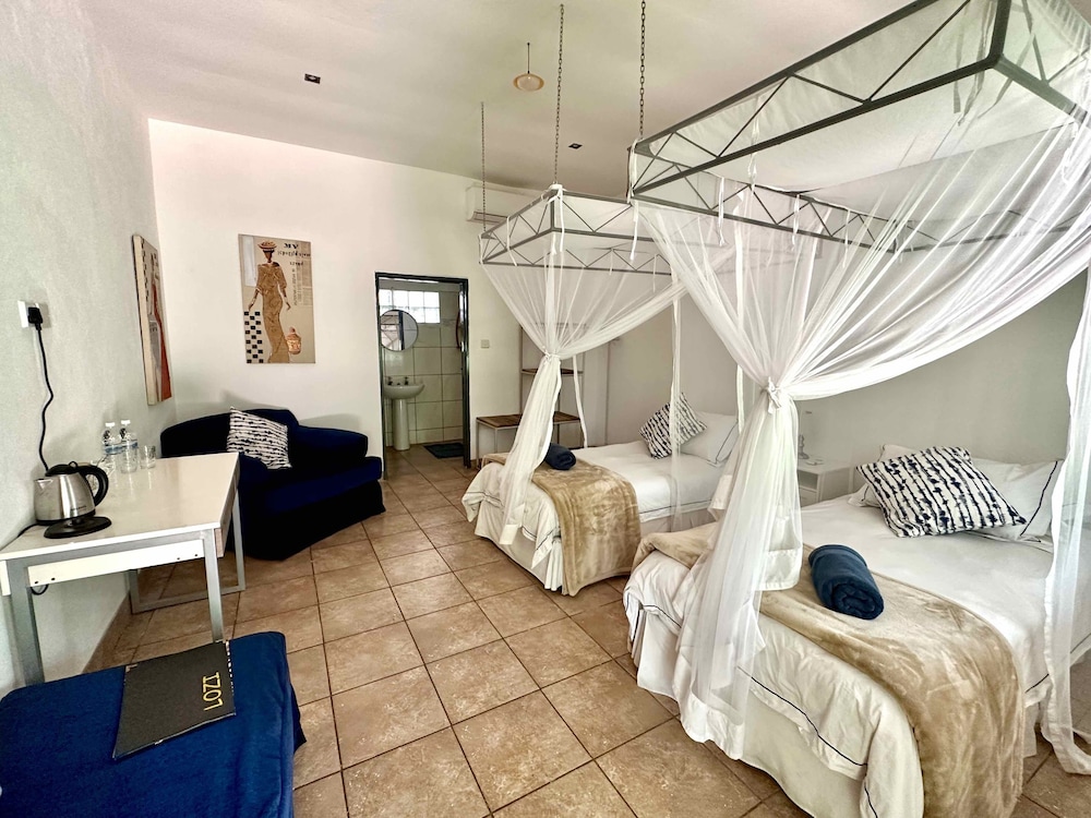 Deluxe Twin Room photo 1