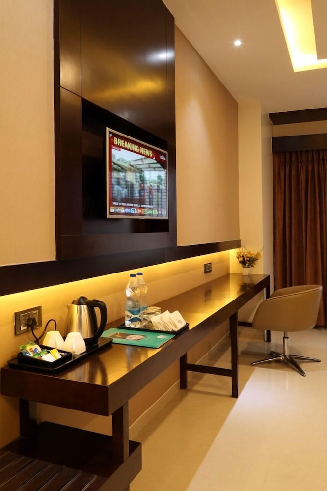 Executive Room - Photo 3
