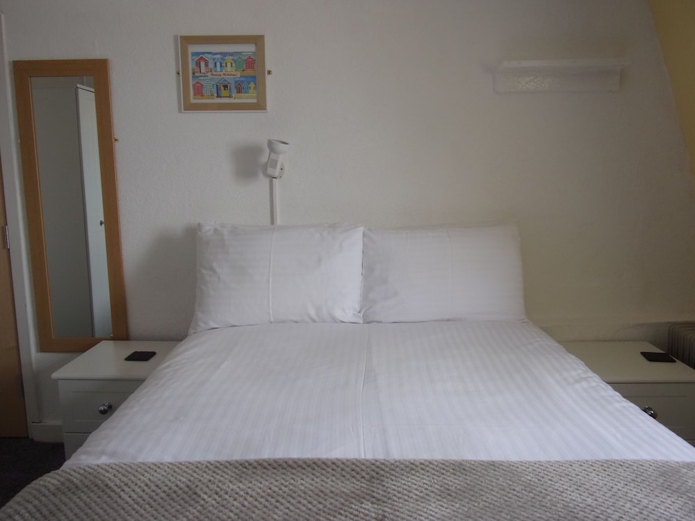 Double Room, Ensuite, Beach View (Third Floor) photo 2