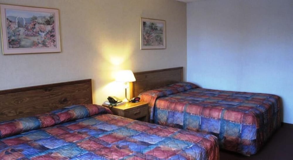 Room, 2 Queen Beds, Non Smoking