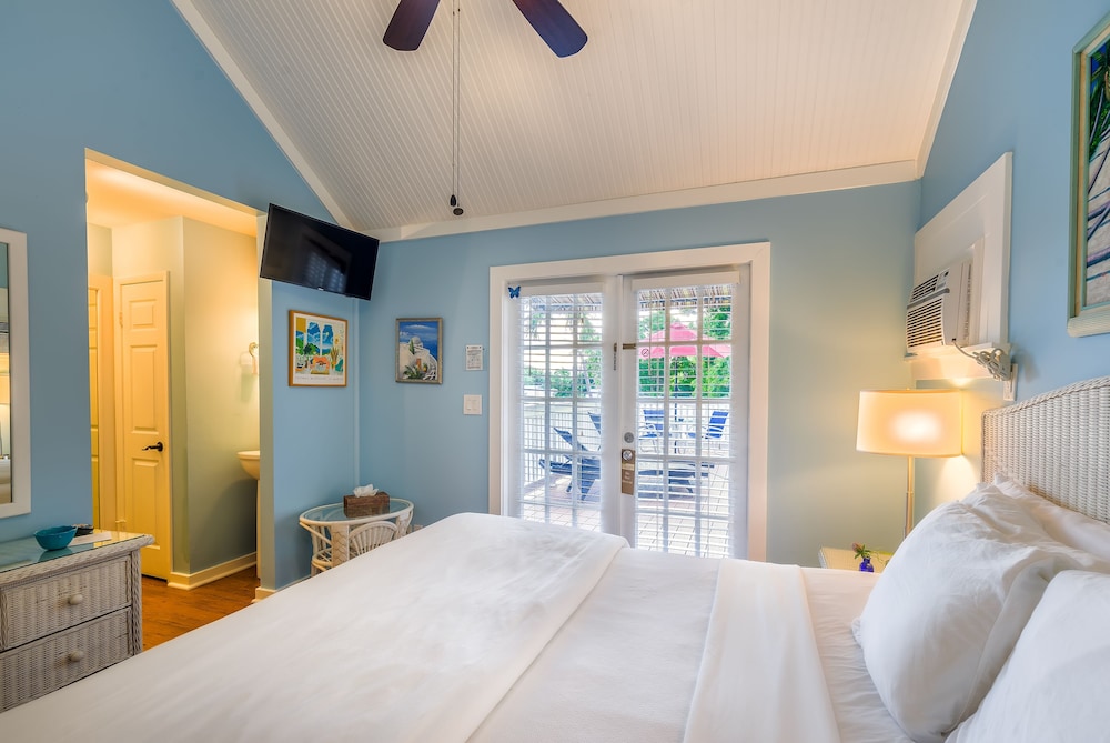 Luxury Room w/private terrace, 1 King Bed - Adult Exclusive photo 2