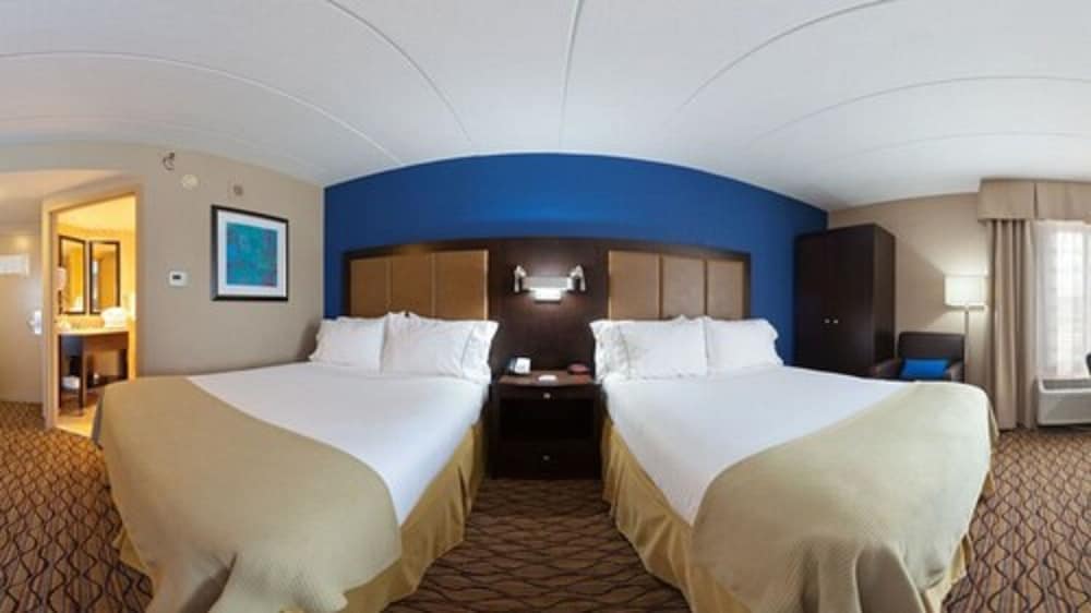 Room, 2 Double Beds, Accessible (Communications Accessible) photo 3