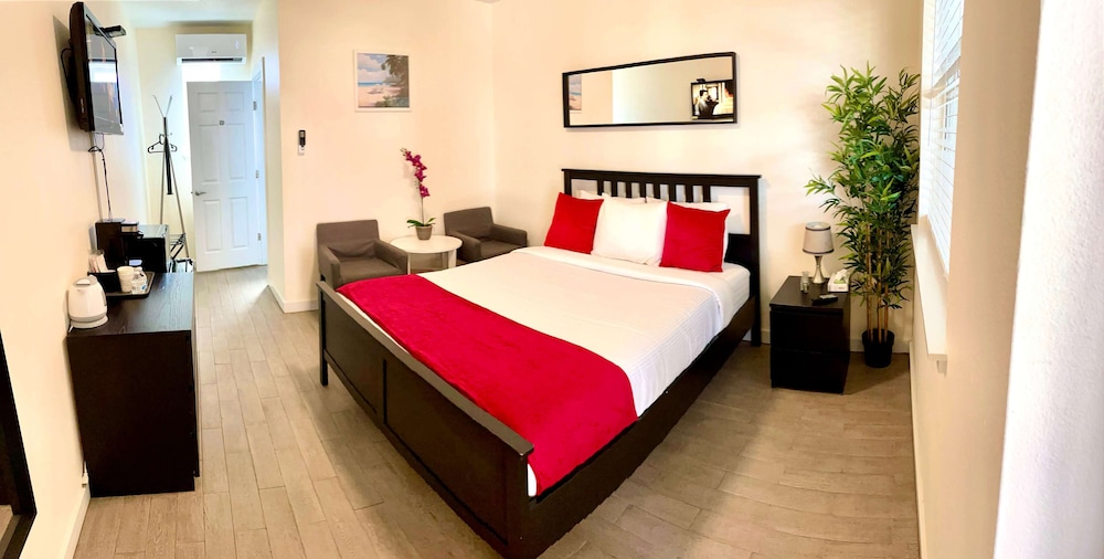 Standard Room, 1 Queen Bed